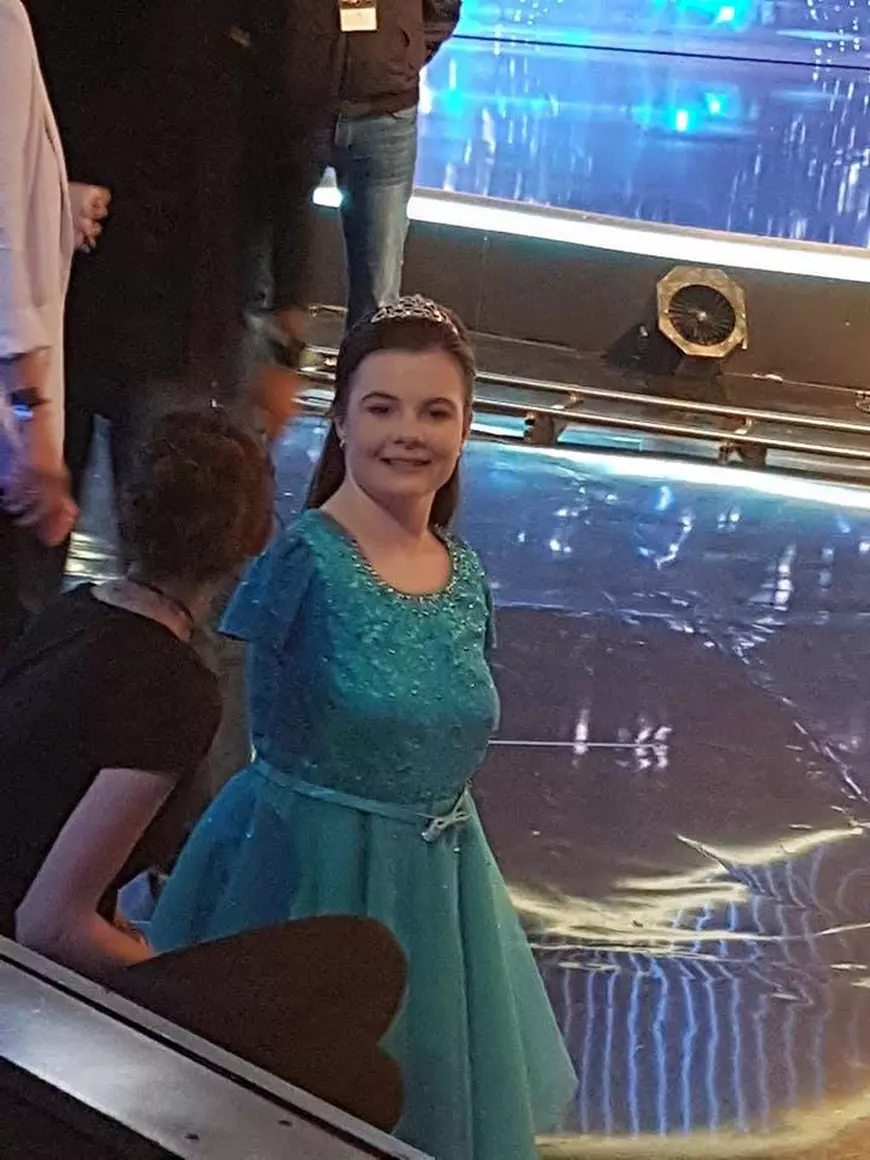 Mesajul lui Lorelai Moșneguțu, fata fără mâini care cântă la pian după calificarea în finala Românii au talent. "M-au tratat ca pe o prințesă"