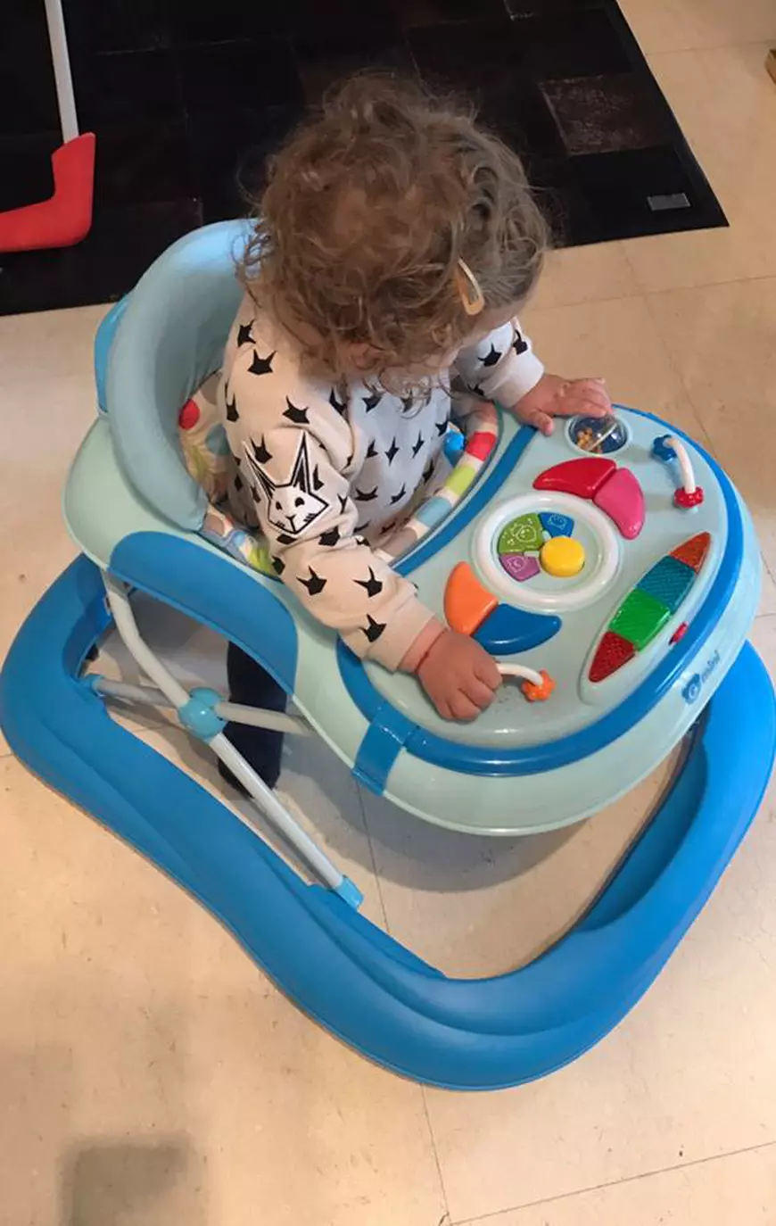 Ce cadou a primit băiețelul Valentinei Pelinel. "Mama e fericită"