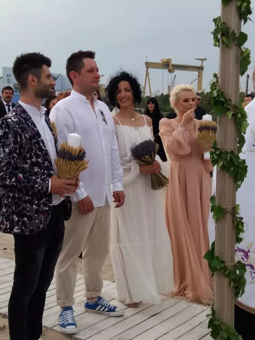 FOTO EXCLUSIV/ Dovada că Jojo și Paul Ipate s-au căsătorit! Octavian Strunilă și Oana Botez i-au luat nași cu acte în regulă