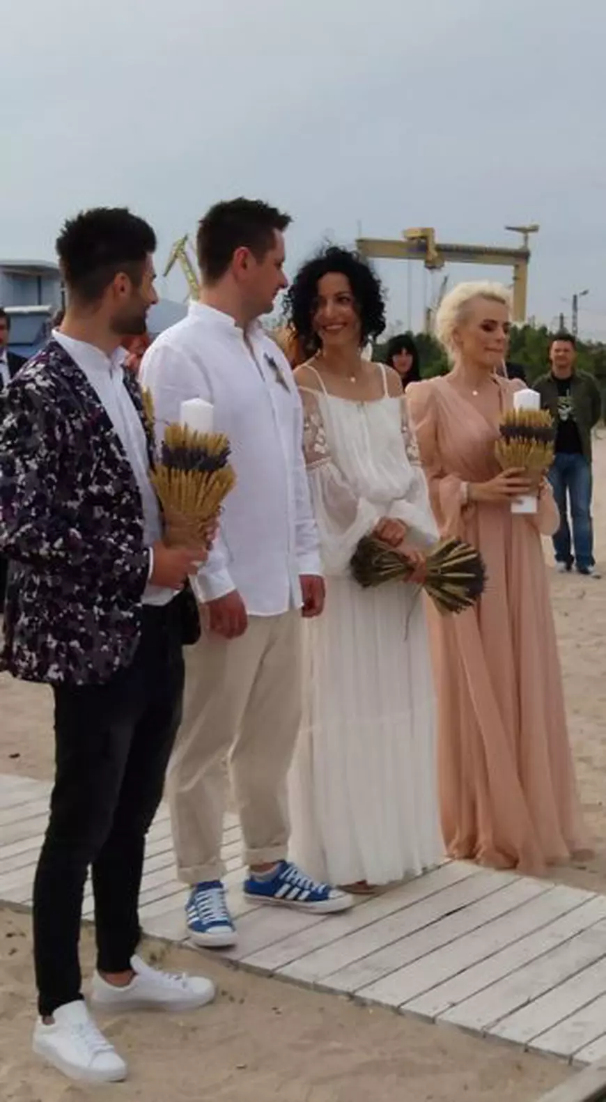 FOTO EXCLUSIV/ Dovada că Jojo și Paul Ipate s-au căsătorit! Octavian Strunilă și Oana Botez i-au luat nași cu acte în regulă