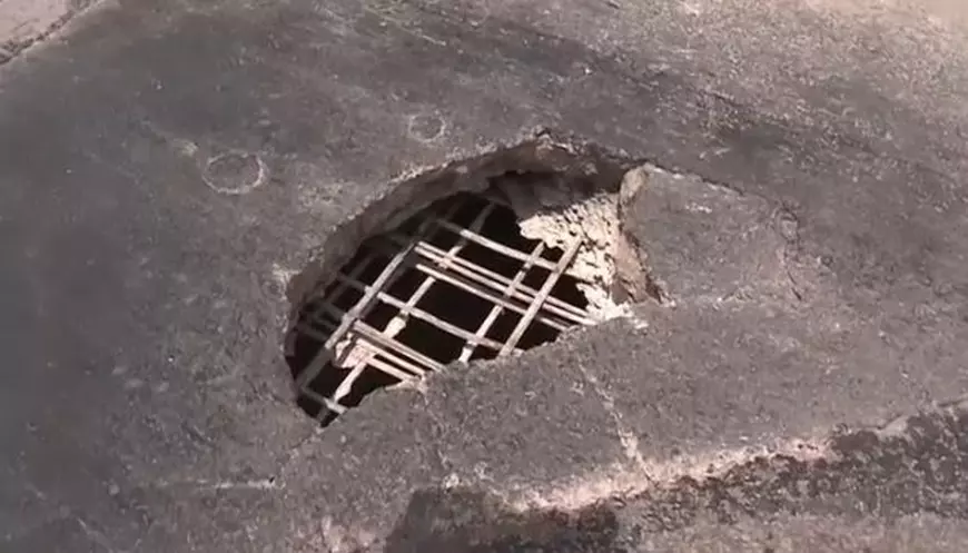 UPDATE: Probleme pe podul de la Cernavodă. A apărut o gaură de 40 de centimetri în carosabil