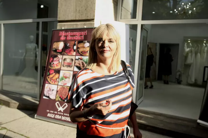 VIDEO EXCLUSIV/ Secrete de familie. Iuliana Marciuc spune tot despre viața-n trei, alături de Adrian Enache și de fiul lor