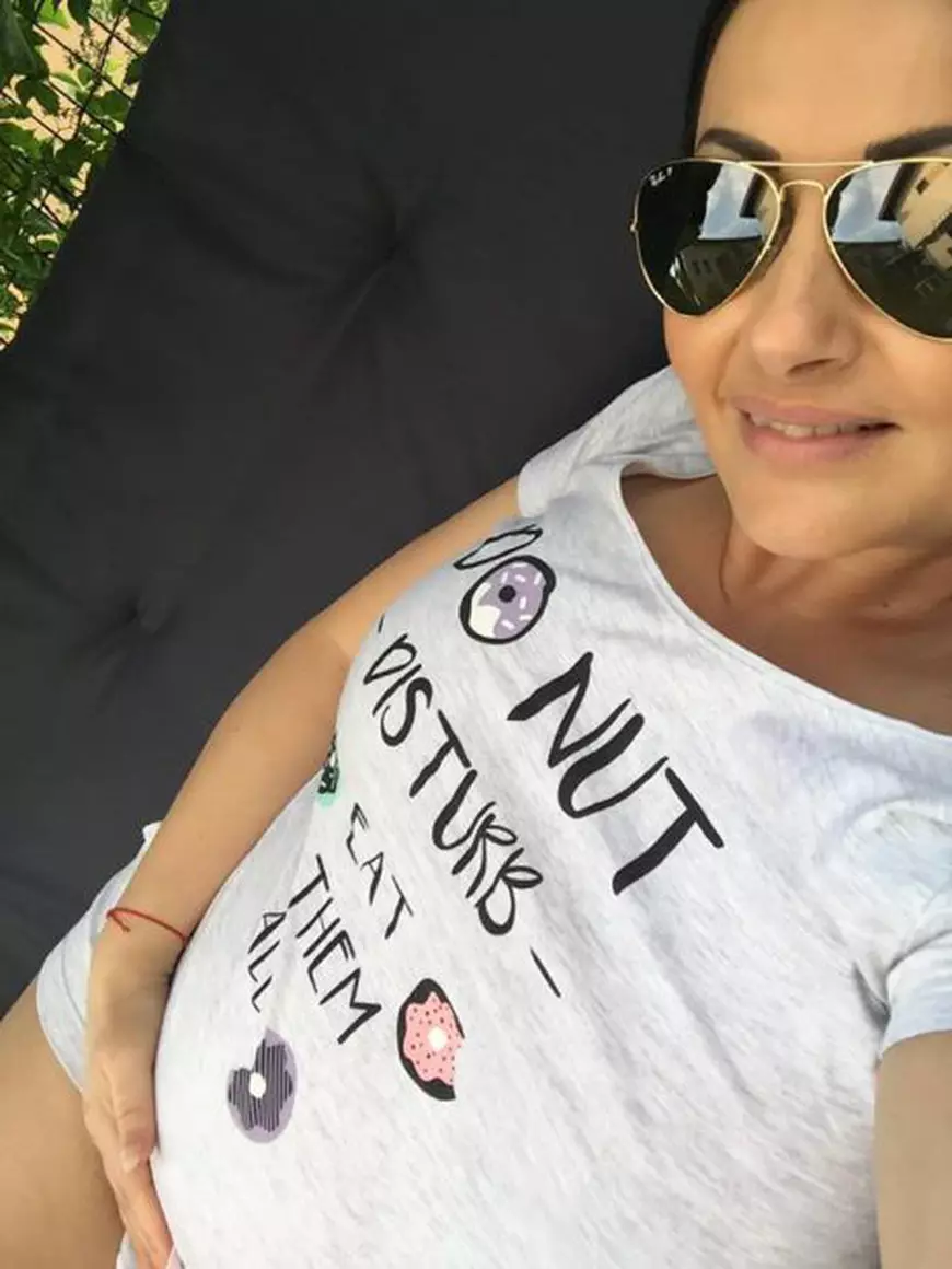 Gabriela Cristea, selfie cu bebelușa ei. “Dumnezeu să vă binecuvânteze”. Imaginea care i-a cucerit pe fani