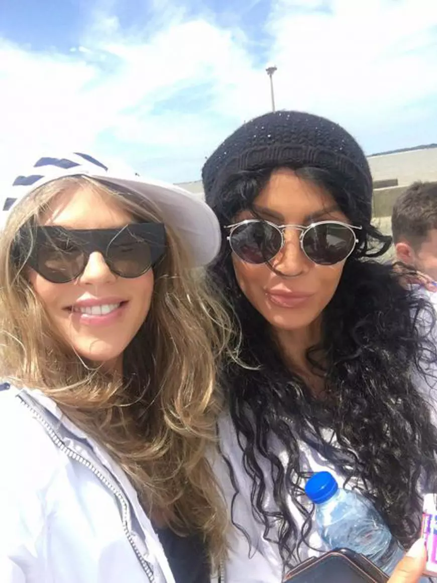 Corina Bud s-a pozat alături de Mihaela Rădulescu. Fanii au rămas mască atunci când au văzut ce a spus artista despre Diva de la Monaco