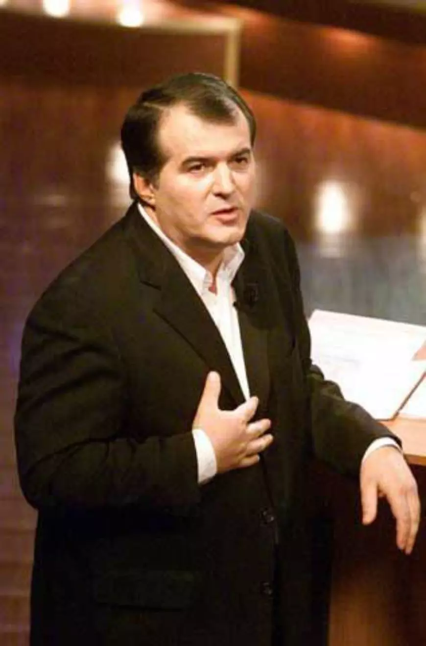 Florin Călinescu vrea să facă din nou Chestiunea Zilei. "Meșteresc o treabă nouă"