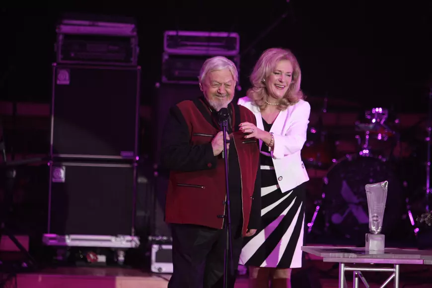 Alexandru Jula pleacă în turneu național