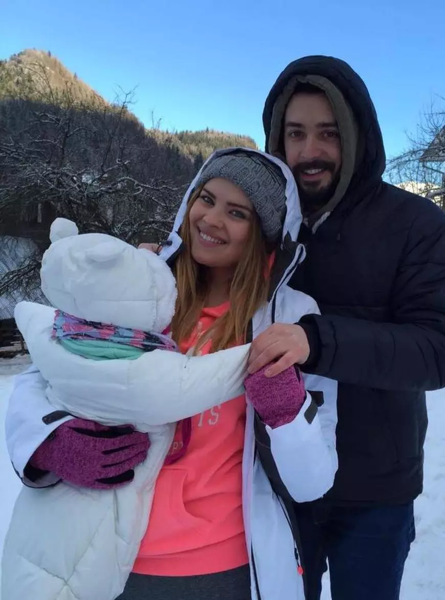 EXCLUSIV/Soția lui Moga s-a întors la muncă. Voia să fie prezentatoare, dar a primit tot post de reporter