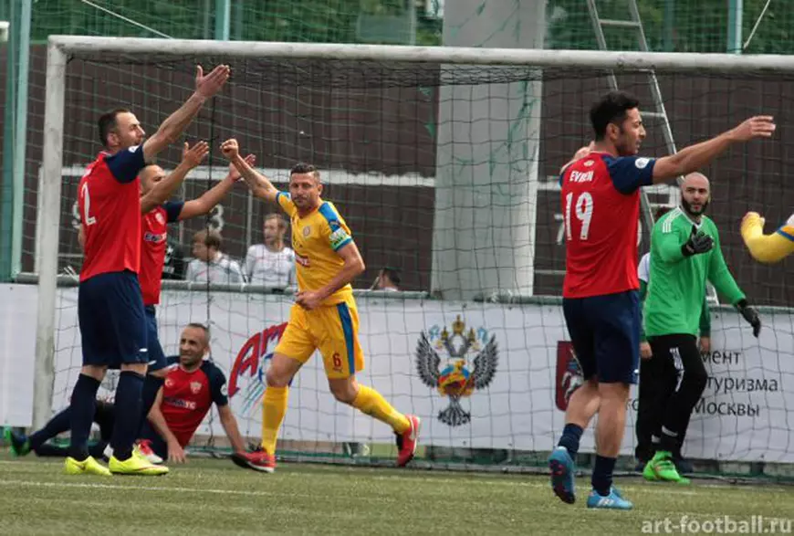 Pe ce loc a terminat naționala artiștilor fotbaliști la Campionatul Mondial - Moscova Art Football 2017. Temișan, Enache și Kamara au impresionat prin muzica lor / FOTO