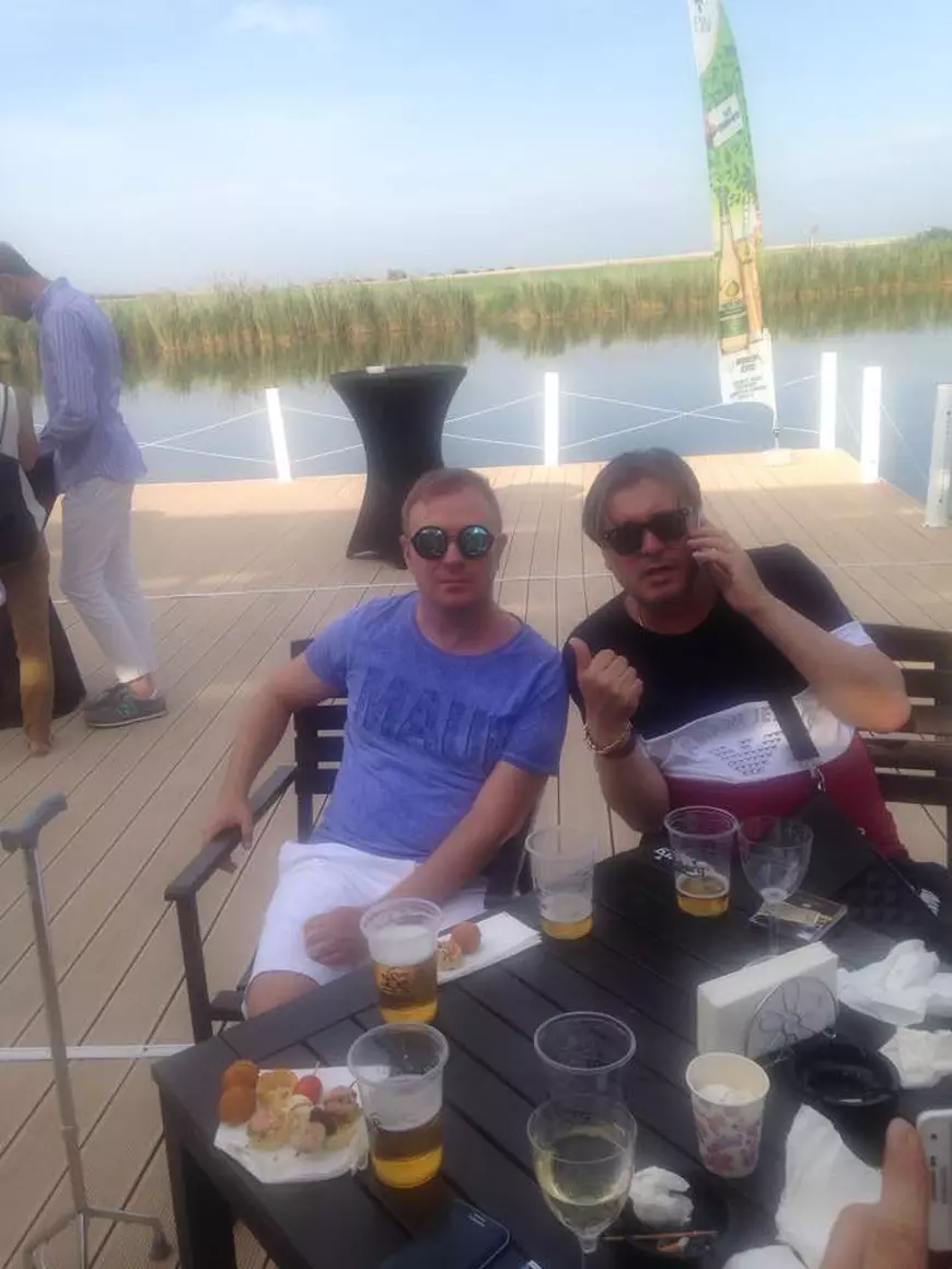 Cum se distrează Cornel Galeș de ziua lui de naștere. În plin scandal cu familia Ilenei Ciuculete