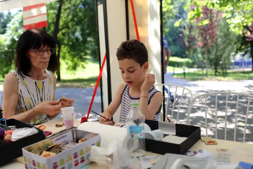 ”Ziua Universală a Iei” a început cu o mai devreme la București, spre bucuria copiilor