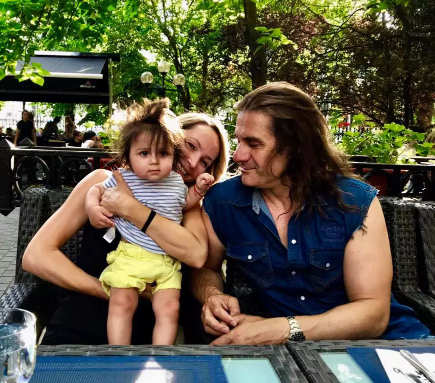 VIDEO/ Așa tată, așa fiu! Micuțul lui Marian Ionescu a pus mâna pe pian, la doar 7 luni