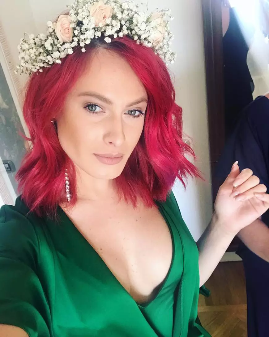 EXCLUSIV/ A făcut foamea, dar acum are tot ce vrea. Raluka are propria casă de producții