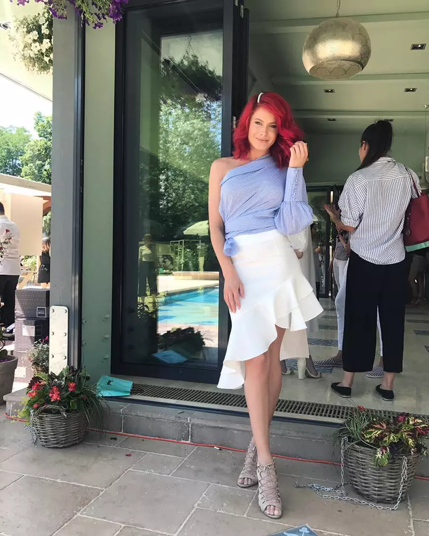 Artiștii se reprofilează în vreme de criză. Raluka vrea să-și mute concertele în online și speră să obțină bani pe ele