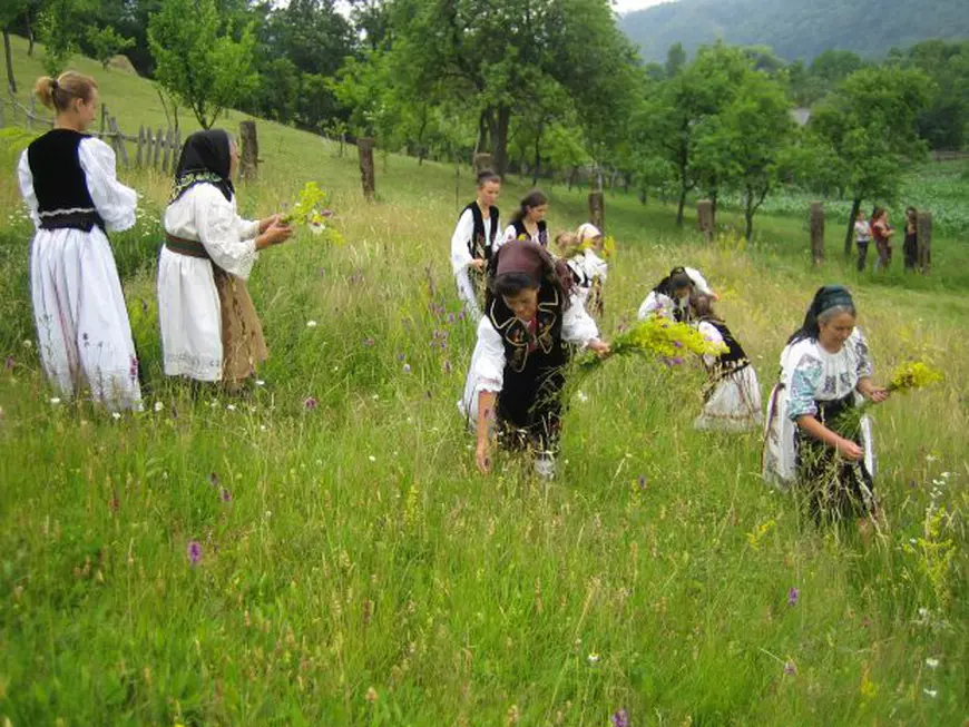 ”Ziua Universală a Iei” a început cu o mai devreme la București, spre bucuria copiilor