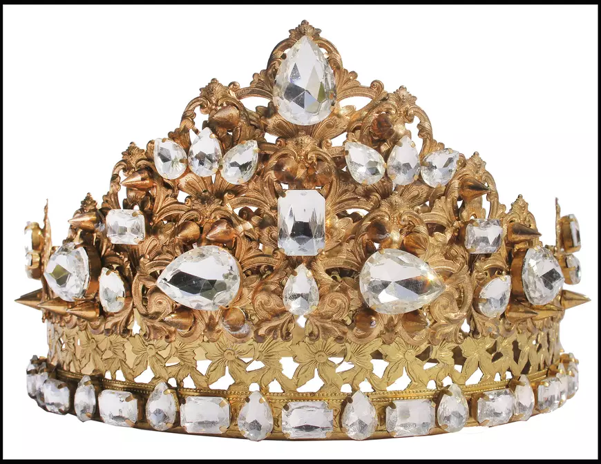 Coroana purtată de Ariana Grande pentru promovarea albumului "Dangerous Woman", scoasă la licitație