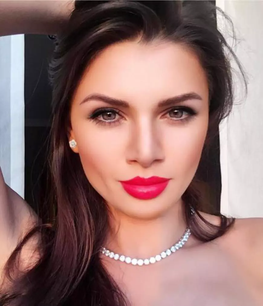 Ramona Gabor și-a tatuat sprâncenele. Cum arată acum. “Pentru prima data în viață m-am trezit cu…”