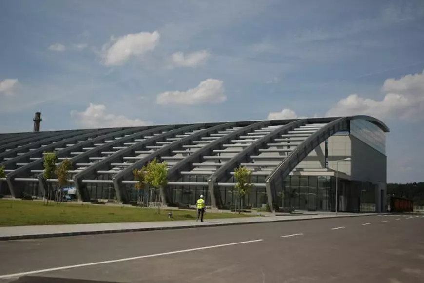 VIDEO EXCLUSIV. Experimente ”exotice” la doi pași de Capitală. Laserul de la Măgurele va crea, pentru studiu, ”materia întunecată”