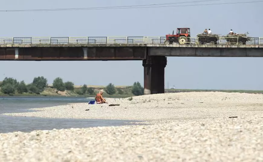REPORTAJ/ Marea departe de... mare. Sălbăticia frumoasă, dar și periculoasă a plajelor de râu