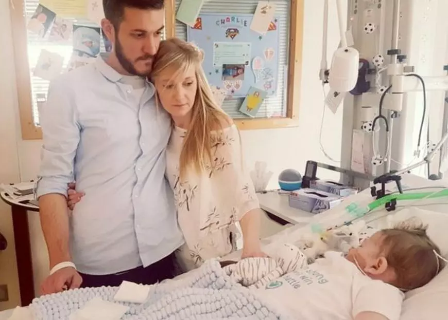Bebelușul Charlie Gard a murit. Povestea micuțului 