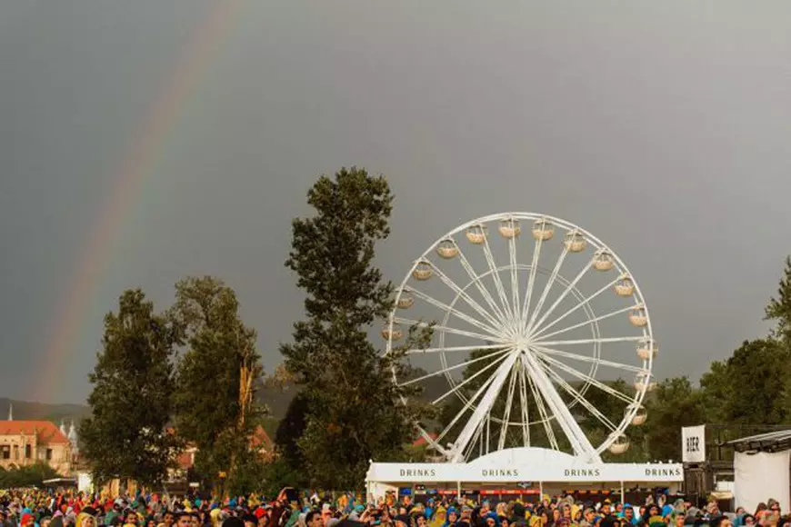 La un moment dat, a apărut și un curcubeu spectaculos