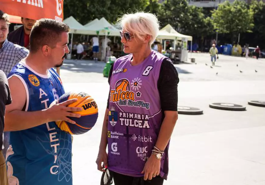 Hanadbalista Ramona Farcău s-a reprofilat pe baschet