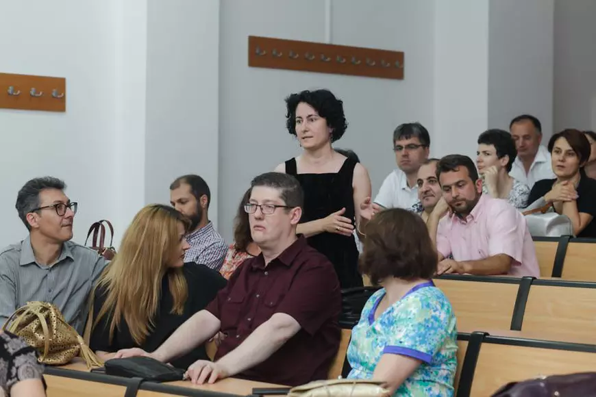 EXCLUSIV. Povestea bătrânei de 78 de ani care a fost umilită la ușa a 15 azile de stat și particulare. Diagnostic: internare imposibilă!
