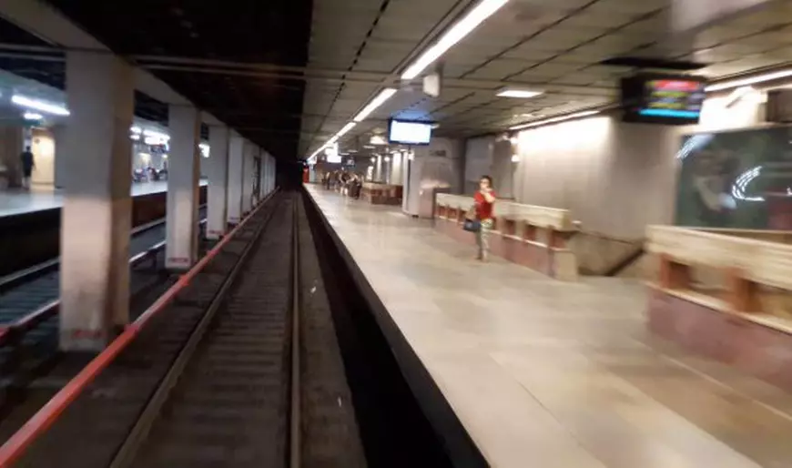 VIDEO EXCLUSIV. A străbătut 1.050.000 de kilometri pe sub pământ și a primit diplomă pentru o aptitudine ieșită din comun: Salvatorul îndrăgostiților sinucigași de la metrou