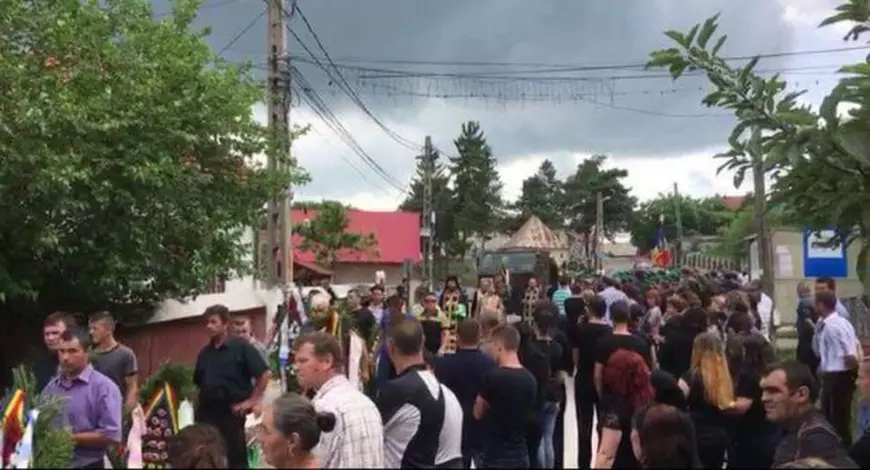 Militarii morți în accidentul din Argeș au fost înmormântați