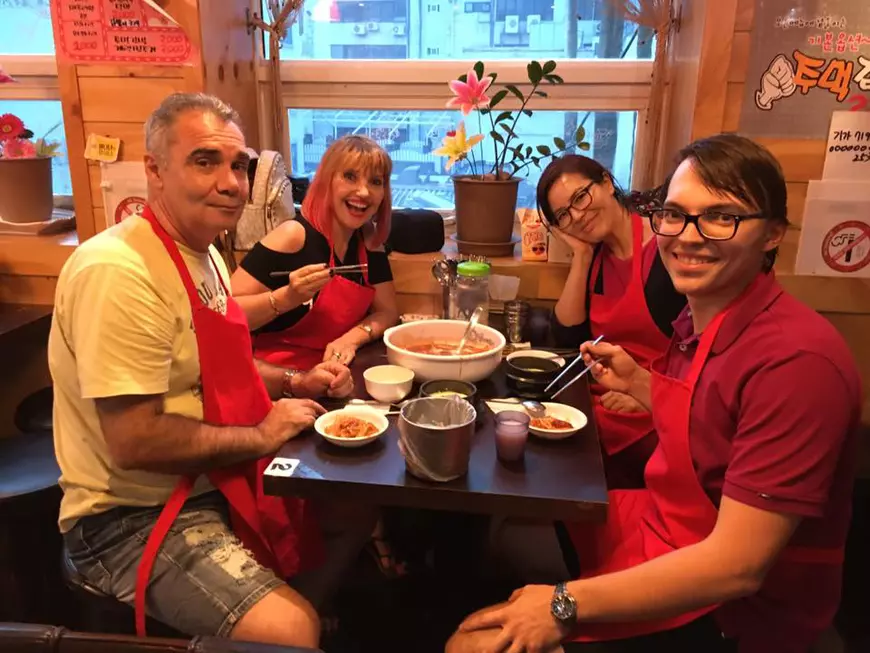 Marina Almășan ia lecții de gătit. La specializare în Corea de Sud | FOTO