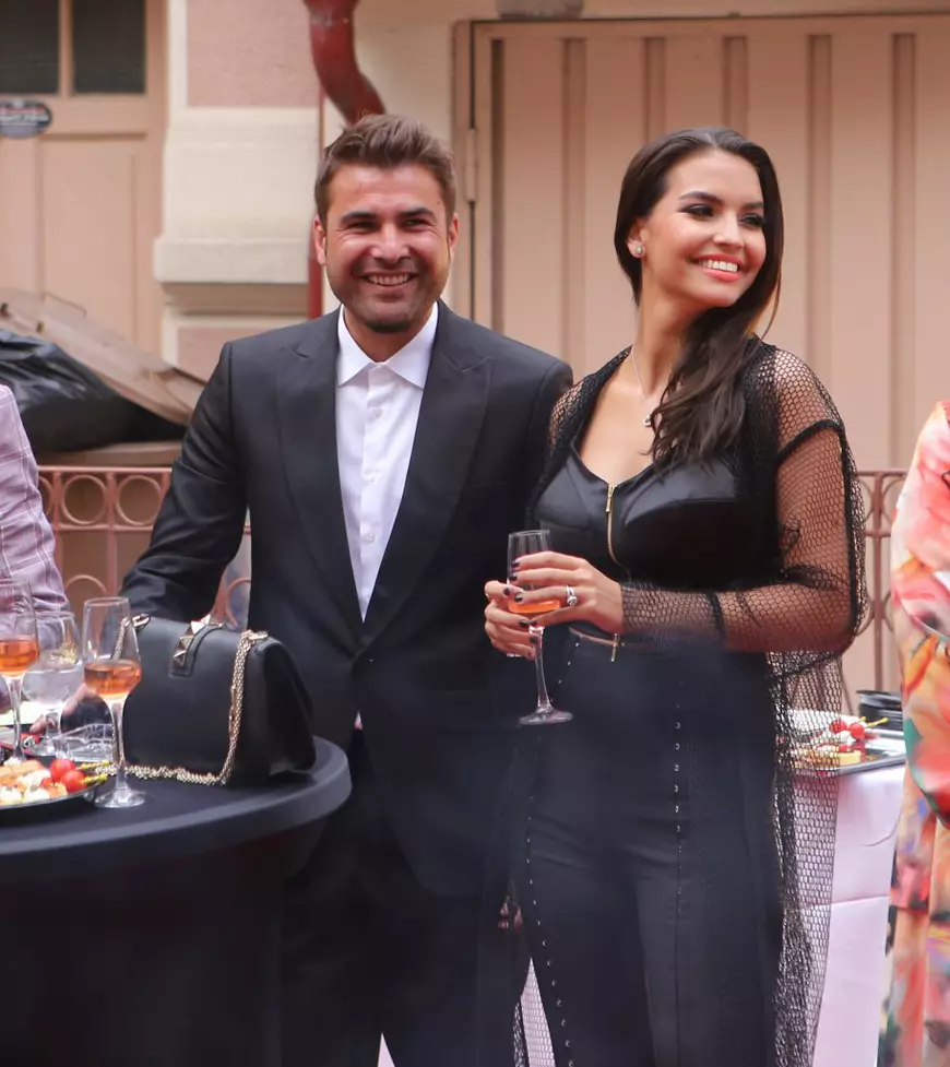 FOTO EXCLUSIV/ Cât de bine arată soția lui Adrian Mutu la trei luni de când a născut. Și-a revenit spectaculos!