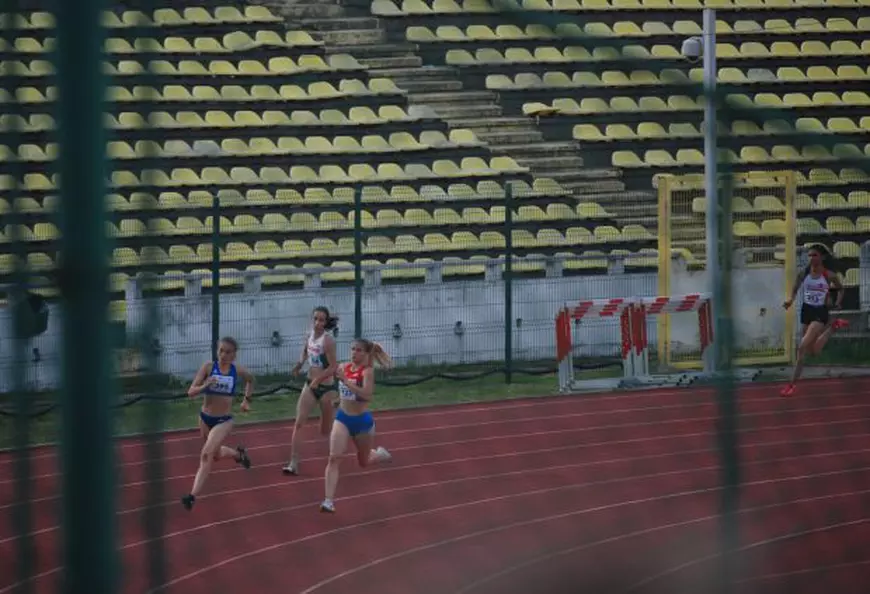 Campionatul Balcanic de Atletism Juniori I a debutat cu 14 medalii pentru România