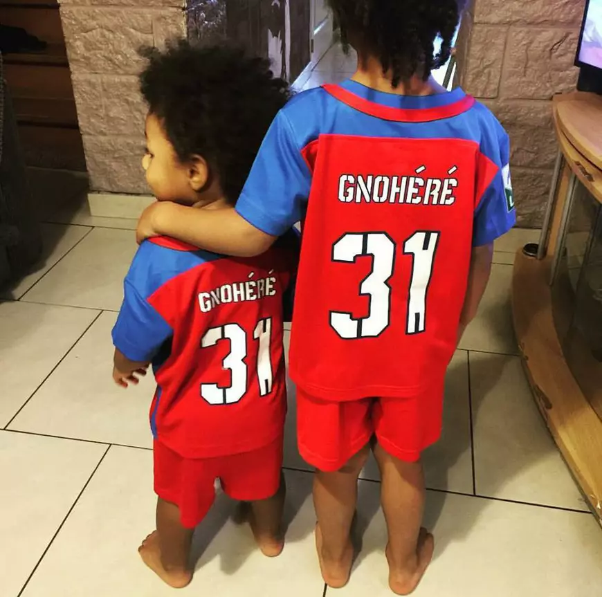 Harlem Gnohere s-a relaxat la bowling cu soția și cei trei copii înaintea plecării în Cehia