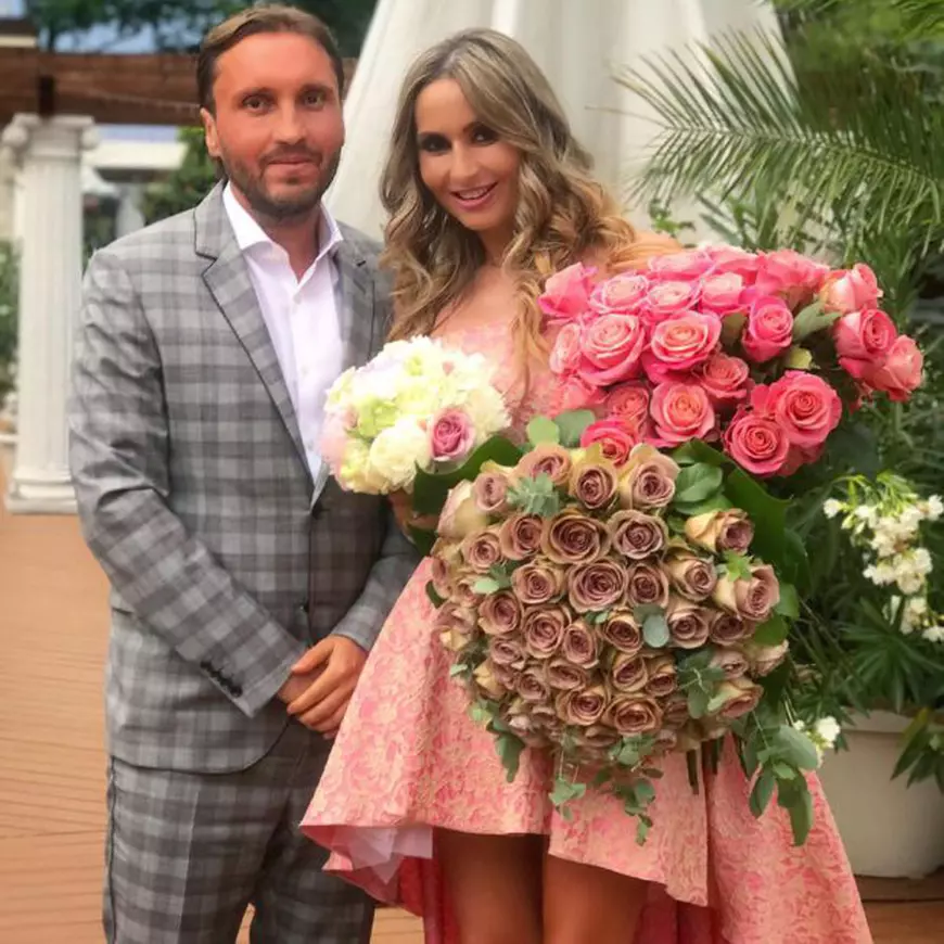 Crina Abrudan și-a surprins prietenii la o lună de când s-a căsătorit. A făcut mesajul public