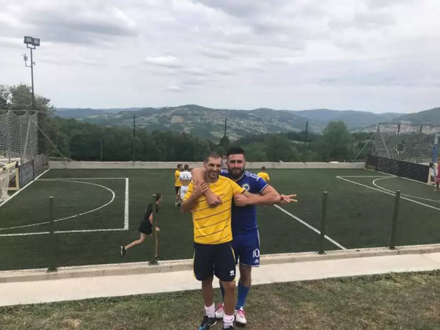 La Campionatul Mondial al oamenilor străzii, homleșii noștri au bătut Germania cu 8-1 și Italia cu 7-1! Au terminat pe locul 11