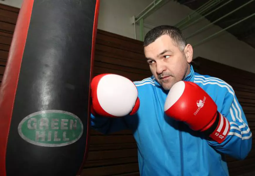 Meciul Mayweather - McGregor, văzut de foști mari sportivi români. Cine este favoritul lui Doroftei, Leu și Iftimoaie