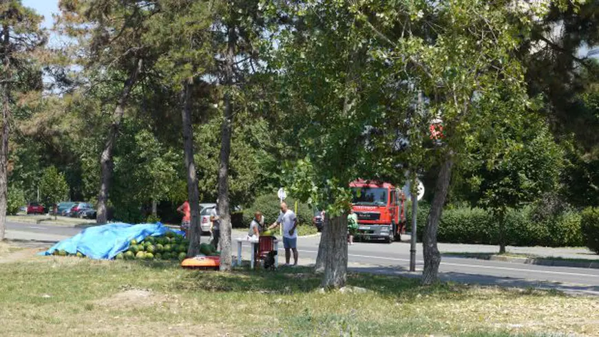 EXCLUSIV. Saturn, stațiunea aproape moartă. Hotelurile n-au mai văzut o vopsea de ani, magazinele au lacătele puse, la fel și multe dintre restaurante