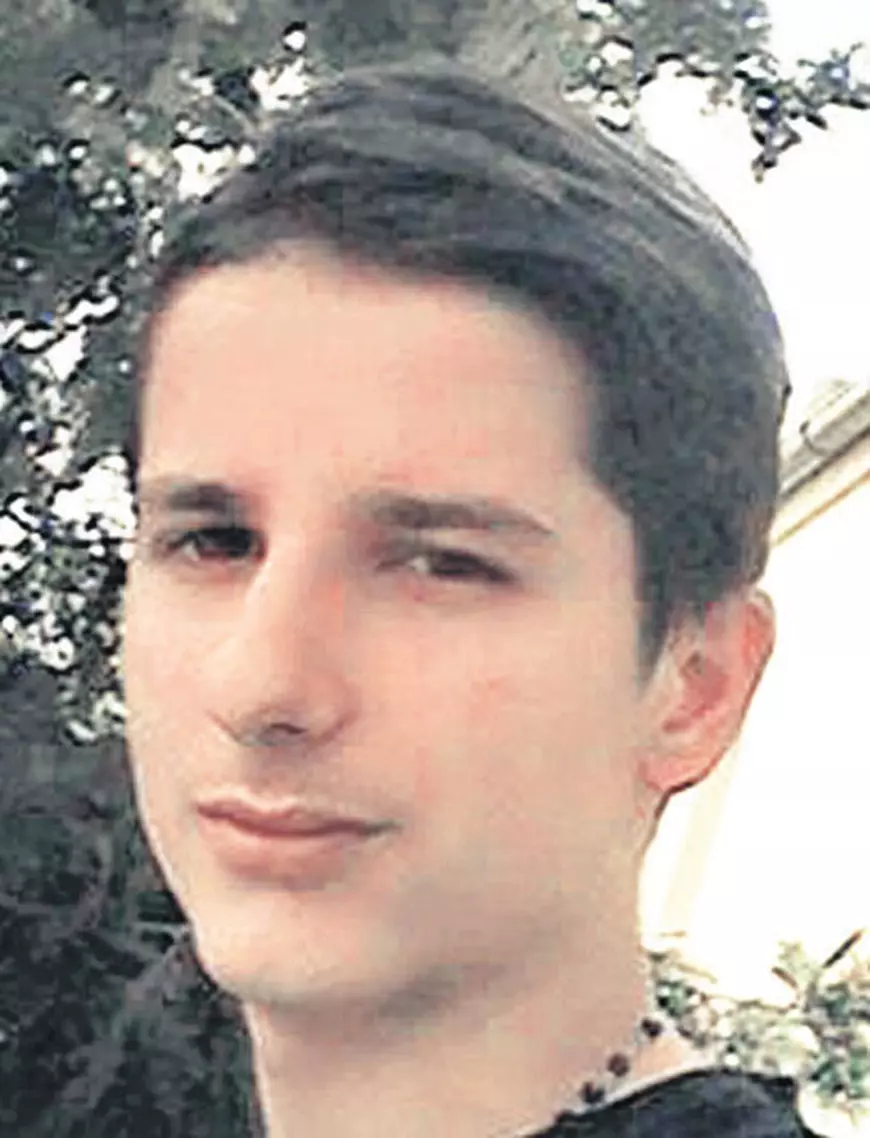 Ionuț visează să ajungă din nou pe terenul de fotbal | La 15 ani, i-au fost depistate metastaze de gradul 4 la plămâni