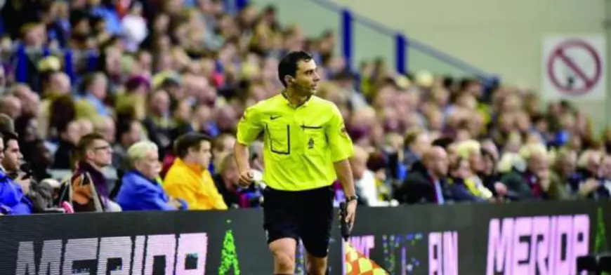 Robert Nuțu arbitrează meciuri în Anglia, în cea mai veche competiție din lume! Avem ”cavaleri” în Spania, Olanda, Franța și SUA | FOTO
