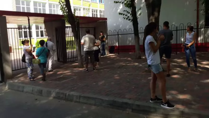 REPORTAJ/ Ce au facut elevii la proba de română! S-au cam încurcat la autori și au analizat ”Corola” lui Rebreanu!