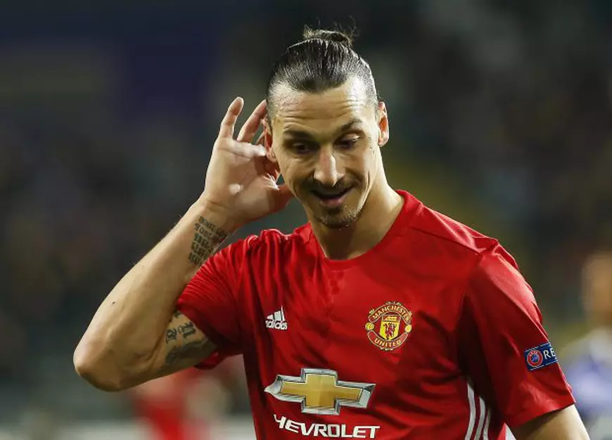 Ibrahimovic rămâne la Manchester United