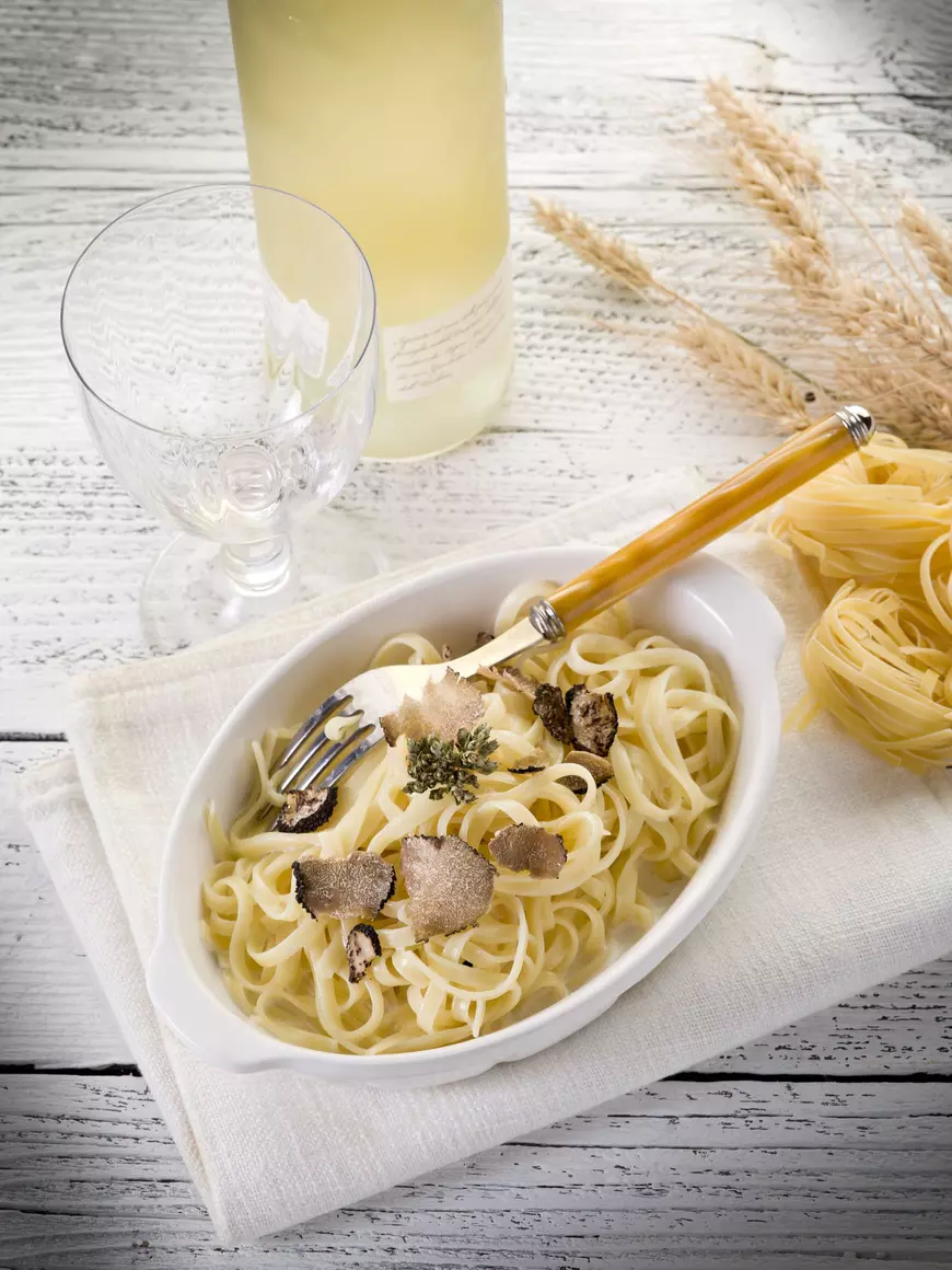 tagliatelle cu trufe