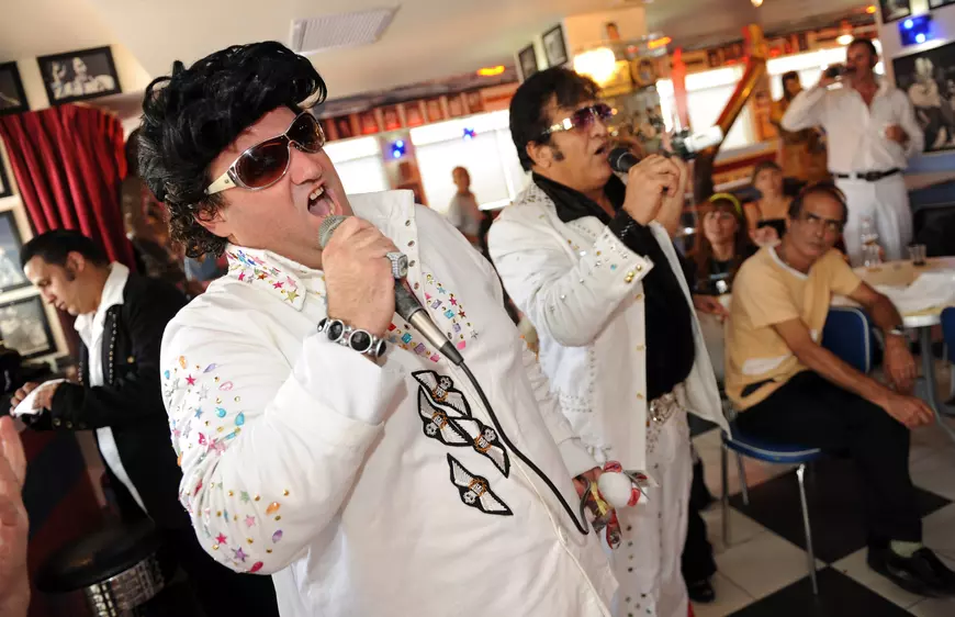 40 de ani de la moartea lui Elvis Presley. Face avere chiar şi după patru decenii! Câte milioane de dolari a „câștigat” anul trecut