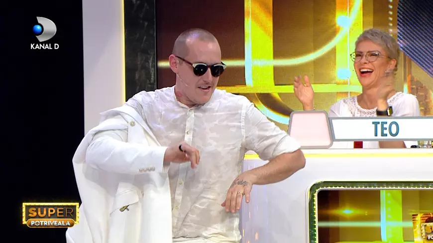 VIDEO/ What’s Up tace și face! S-a dezbrăcat și s-a unduit pentru Teo Trandafir