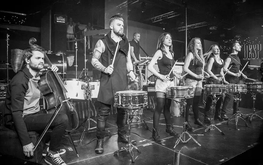 Zoli Toth coboară milităria din pod în noua sa trupă. ”Nimeni nu are voie să vină în turnee cu iubitul ori iubita”