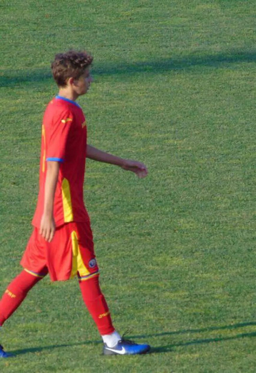 Nicholas Popescu, mai talentat decât Ianis Hagi. Ce spun antrenorii despre fiul ”Baciului”