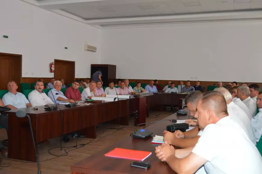 FOTO - Majoritatea primăriilor din Vaslui nu mai au bani de salarii și riscă să intre în colaps