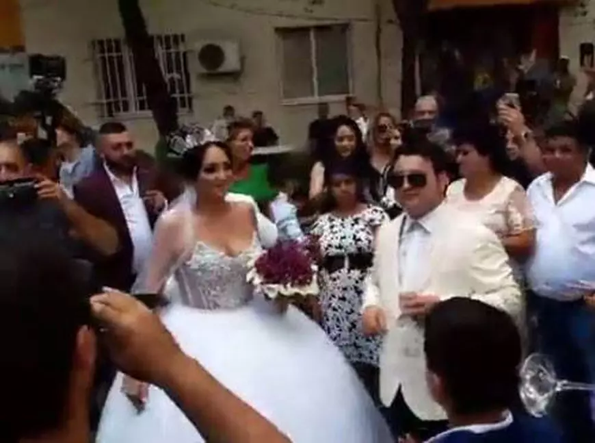 Sorinel Copilul de Aur, alături de mireasa lui , Alina