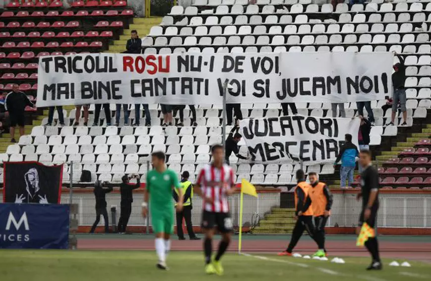 Dinamo - Concordia 2-3. Miriuță dă vina pe lotul ”subțire”: ”Până în iarnă n-avem ce face! Atunci vom vedea”. Fanii au făcut scandal | VIDEO