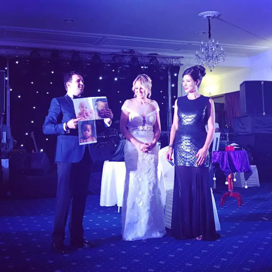 Imagini inedite de la nunta lui „Dorel” din „Las Fierbinți”. Bobonete și soția lui au fost nași. Cum au arătat vedetele la marele eveniment