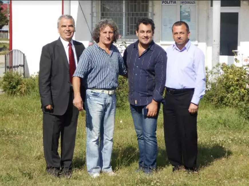 EXCLUSIV/ ”Ionuț Dolănescu suferă de amnezie”. Un artist reputat i-a propus să realizeze bustul lui Ion Dolănescu și nimeni nu i-a recunoscut meritele